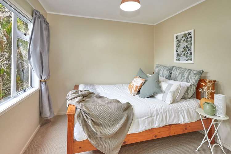 27 Coroglen Avenue Birkenhead_10