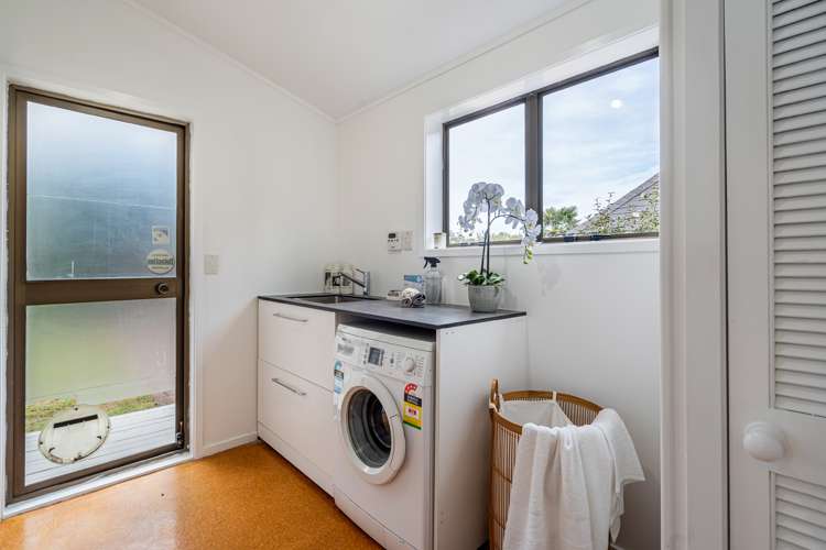 2/1 Totara Grove Hillcrest_19