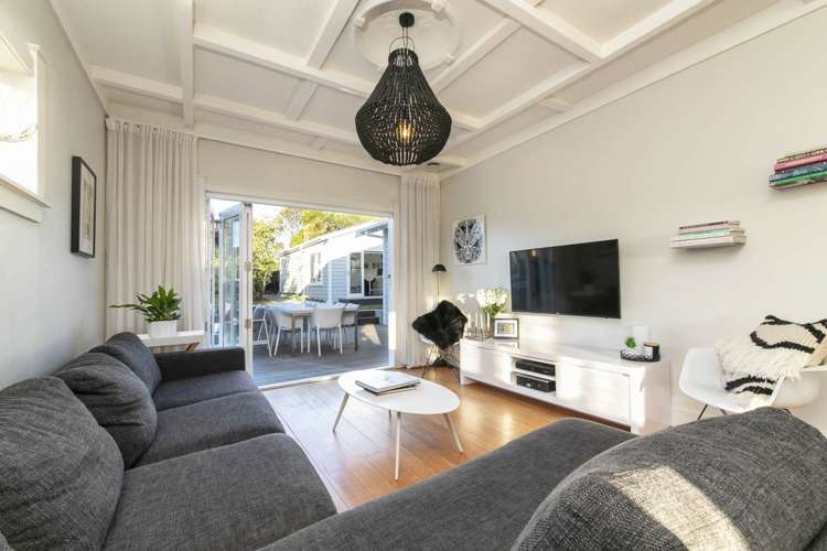 45 Willerton Avenue New Lynn_5