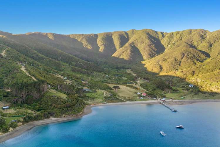 Lot 17 Onauku Bay Arapaoa Island_15