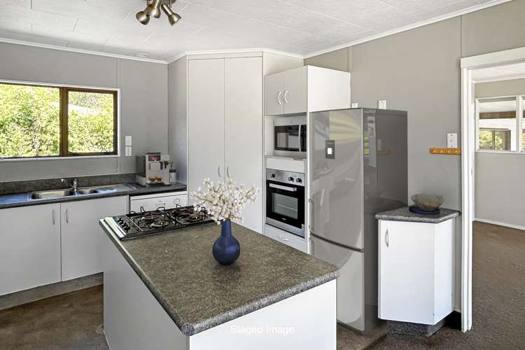 74 Lookout Road Parapara_19