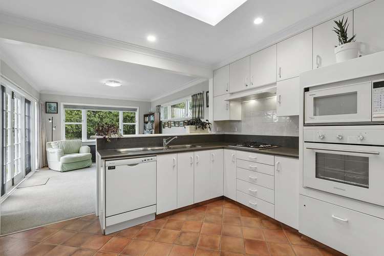 63 Redwood Avenue Tawa_3