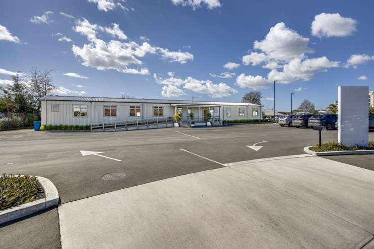 10 Murray Place Camberley_12