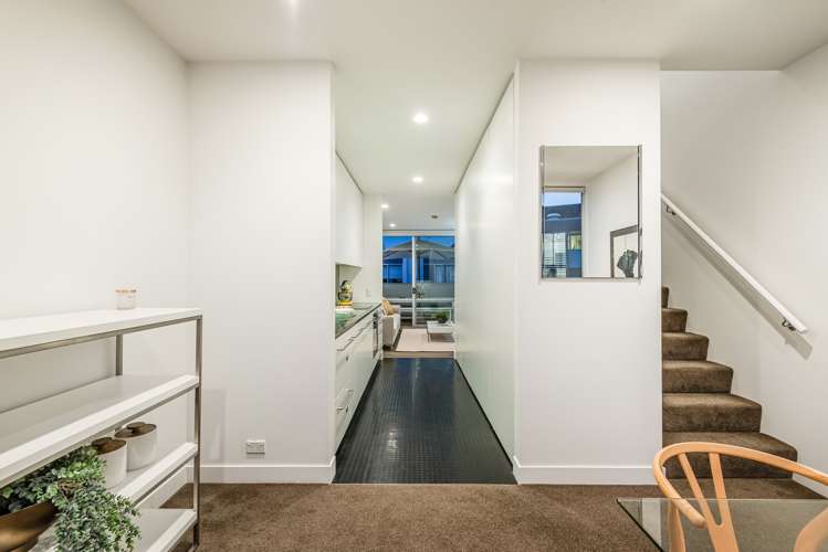 16n Fisher-Point Drive Auckland Central_17