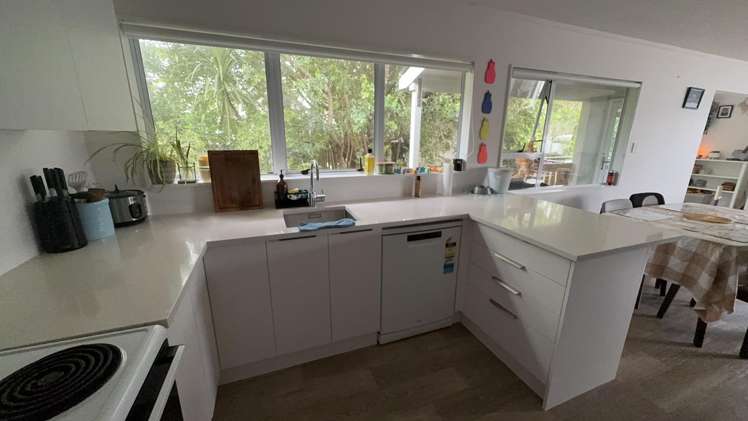 141 Awaroa Road Helensville_3