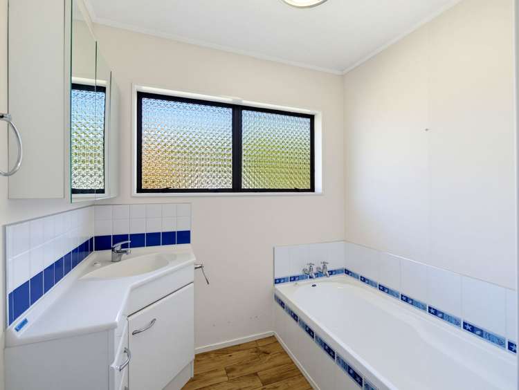 16 Kaweka Place Havelock North_11