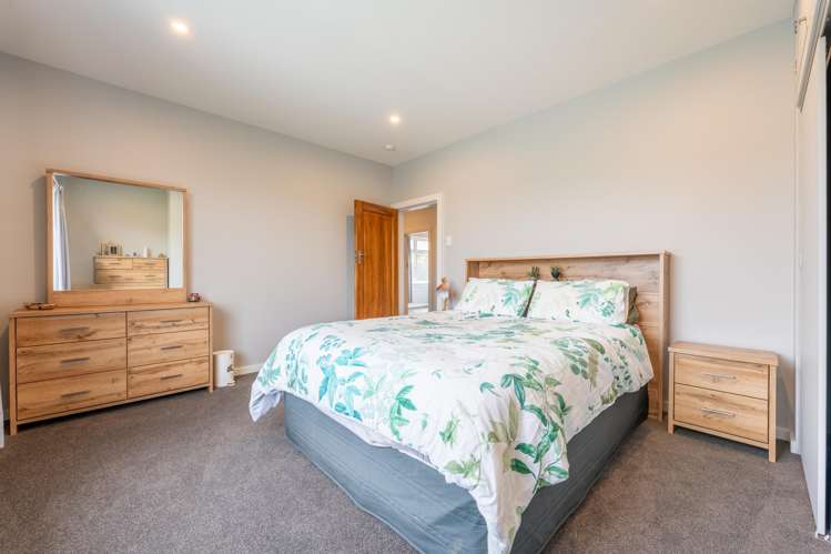 12 Livingstone Street West End_9