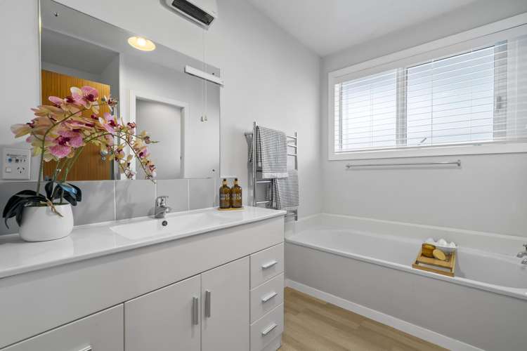 77A Mays Road St Albans_9