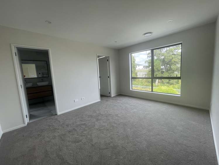 2 Koromeke Street Flat Bush_9