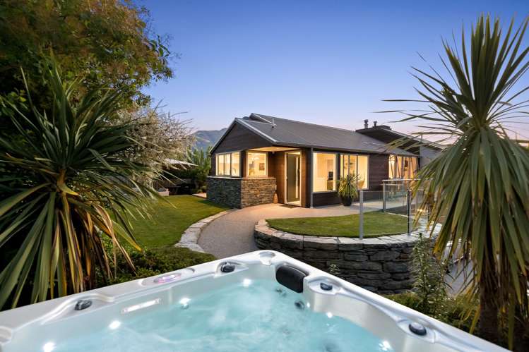 20 Brisbane Street Queenstown_19