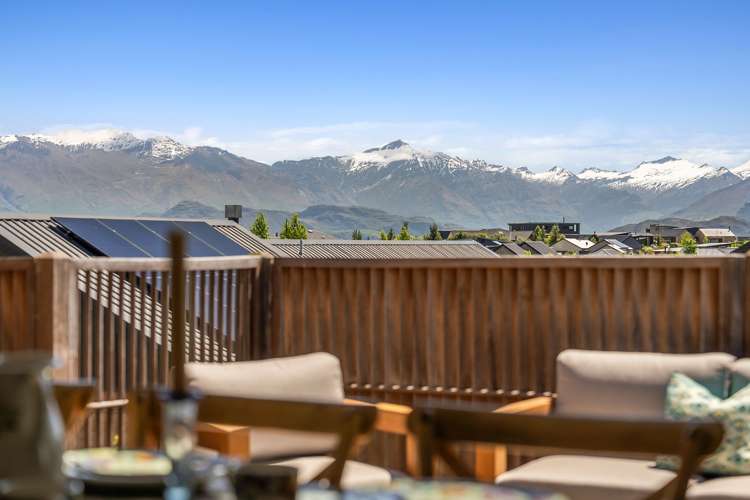 20 Edgewood Place, Peninsula Bay Wanaka_12