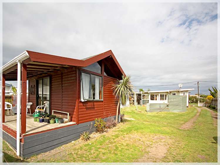 17 Andresen Street Foxton Beach_14