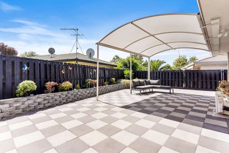 2/1 Travers Place Northpark_20