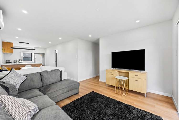 121B & 123 Grove Road_4