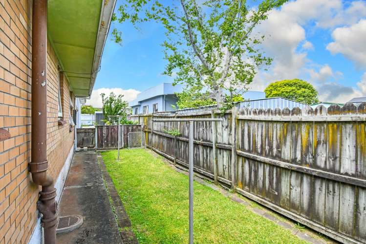 2/72 Coronation Road Papatoetoe_9