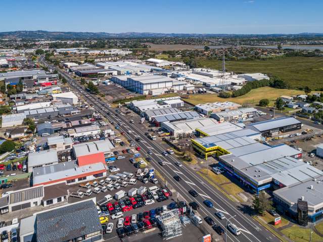 Units F and G/181 Great South Road Takanini_4