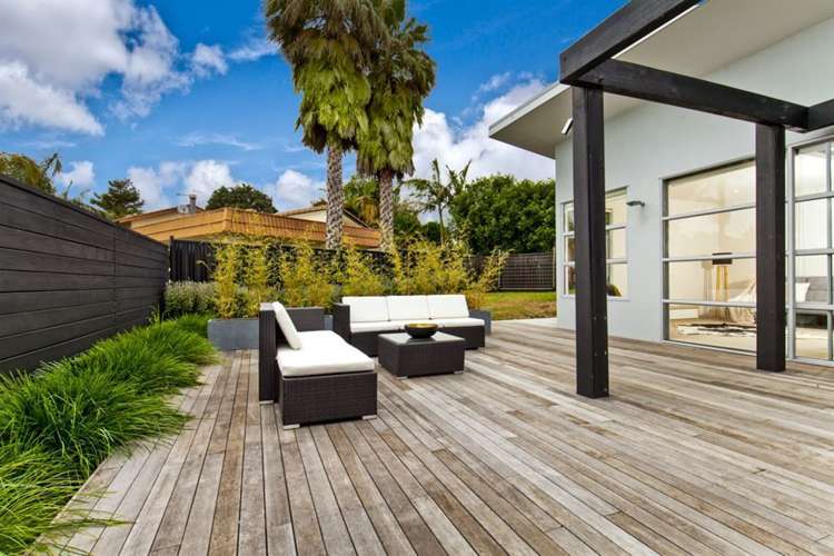 357 Royal Road Massey_45