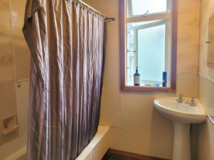 211 Hampden Street Hokitika_7