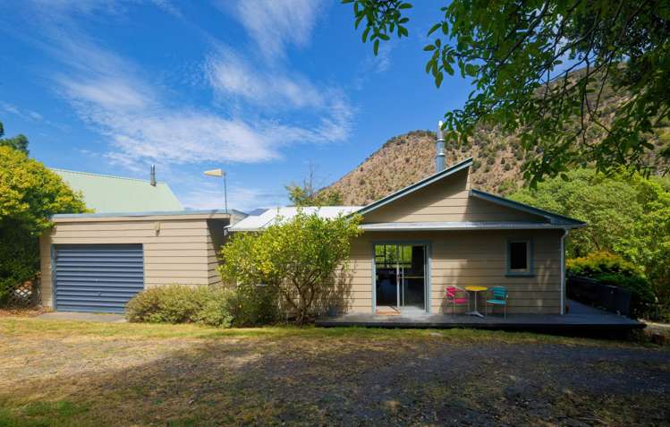 10 Valley Road Kaikoura Surrounds_11