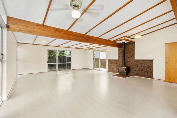 22 Finlow Drive Te Atatu South_8