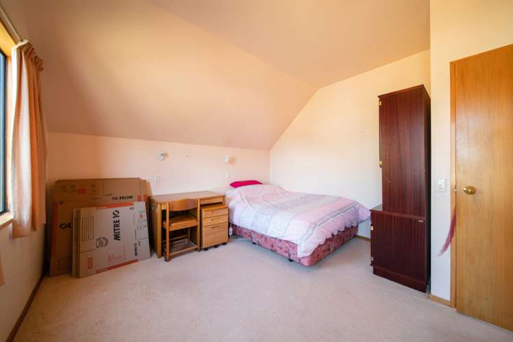 128 Wynyard Crescent Fernhill/Sunshine Bay_15