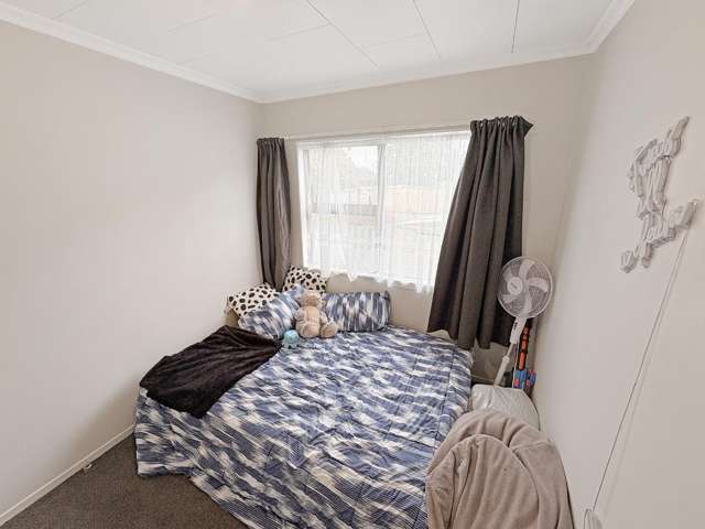 15a Hewitts Road 10926_2