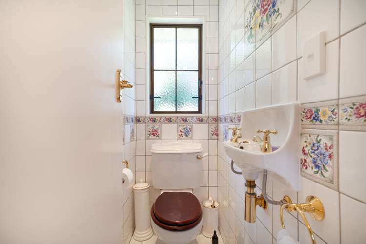 8 Makatote Grove Churton Park_17