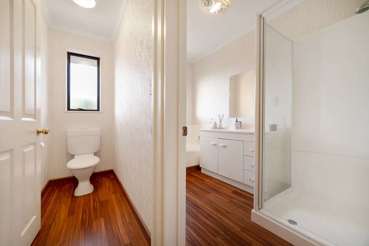 7 Otia Drive Richmond_18