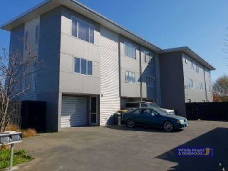 2/463 Tuam Street_0