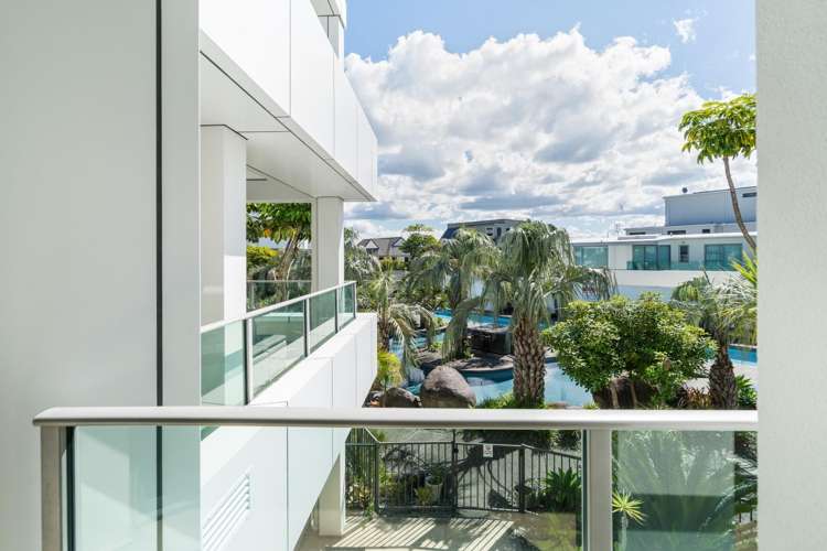 206/136 Marine Parade Mt Maunganui_11