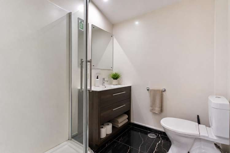 71 Malaspina Place_5