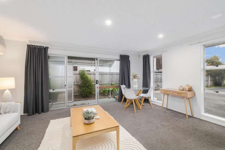 2 & 3/76 Ruskin Street Addington_10