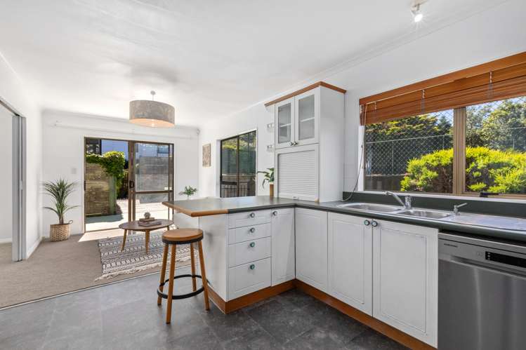 46 David Crescent Karori_6