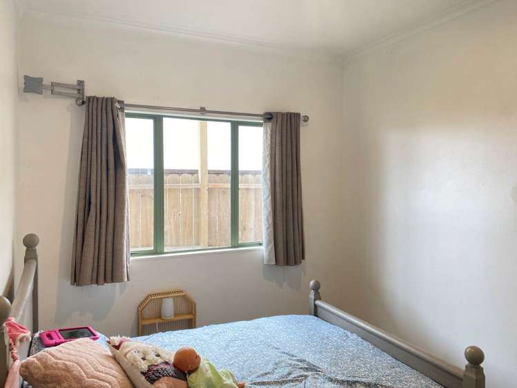 222c Moore Street Howick_8