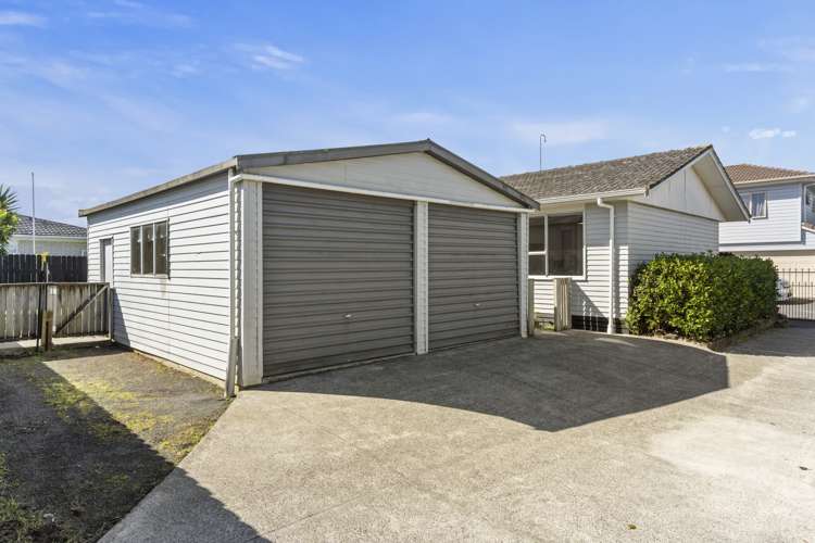 6 Archmillen Avenue Pakuranga Heights_16
