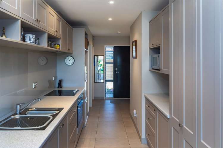 16c Saracen Avenue Northwood_6