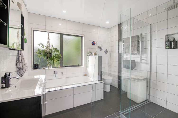 42 Urumaraki Avenue Helensville_22