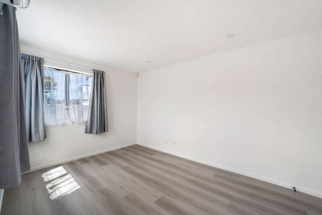 Unit A/6 Waitaki Street Henderson_4