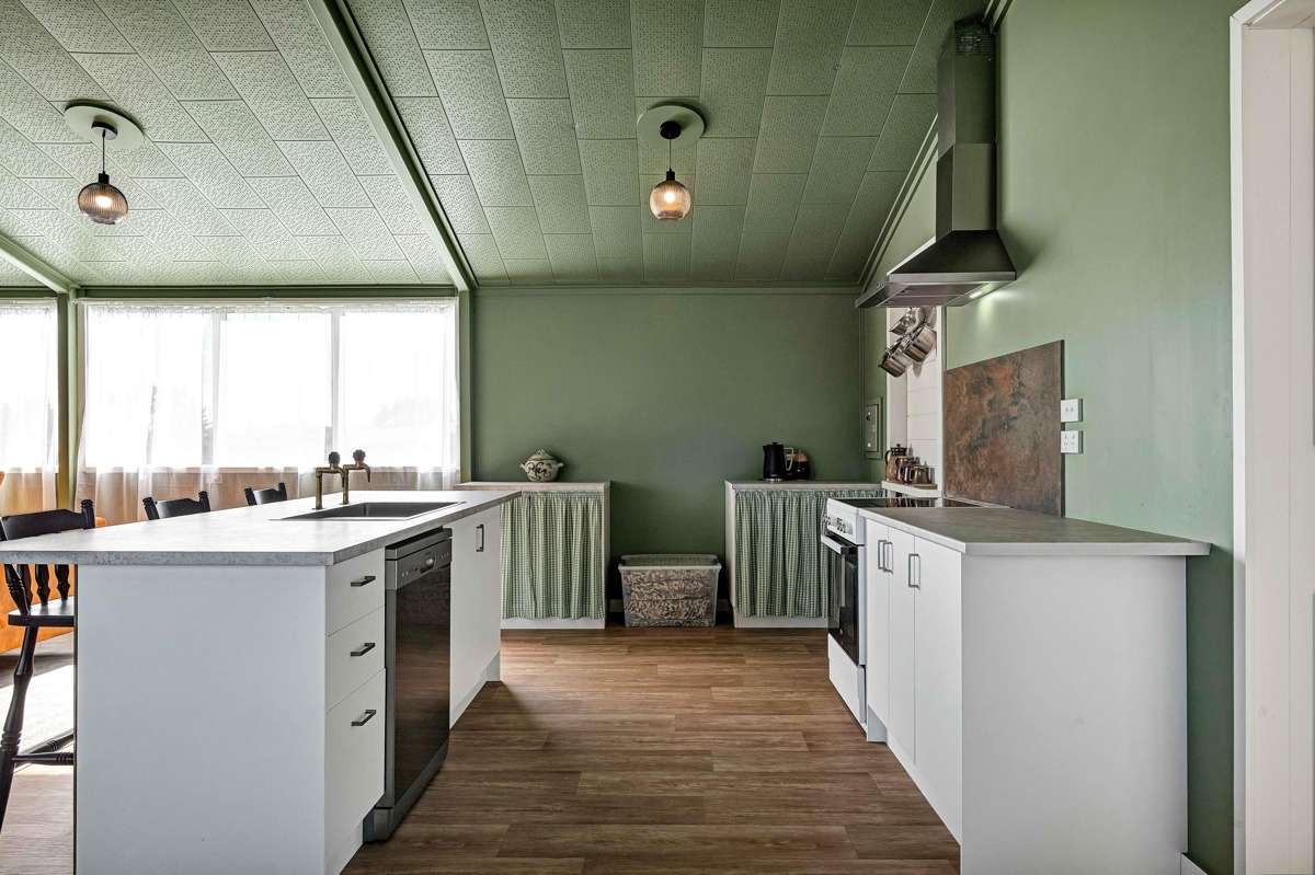 42B Flint Road West_5