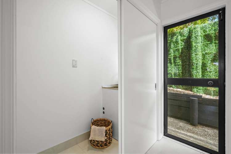 2/32 Nordon Place Remuera_16