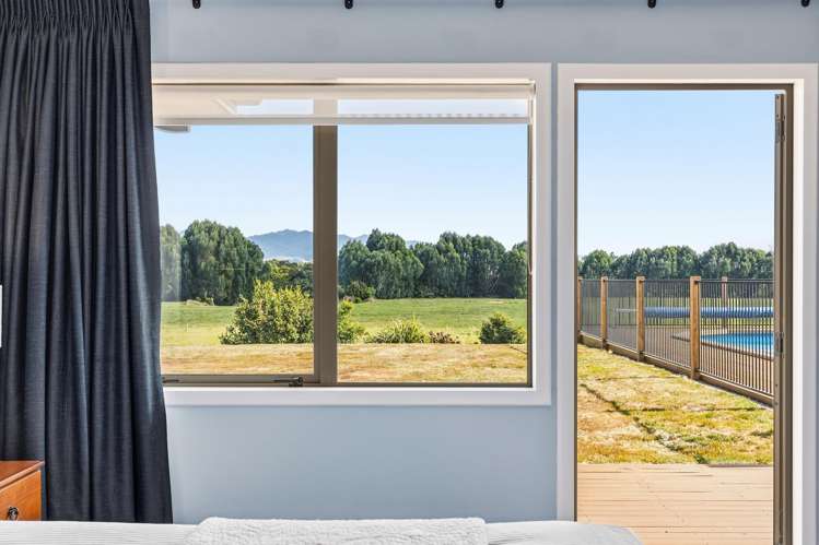 4 Old School Road Ngahinapouri_16