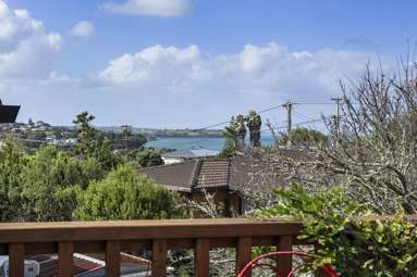 820 Whangaparaoa Road_3