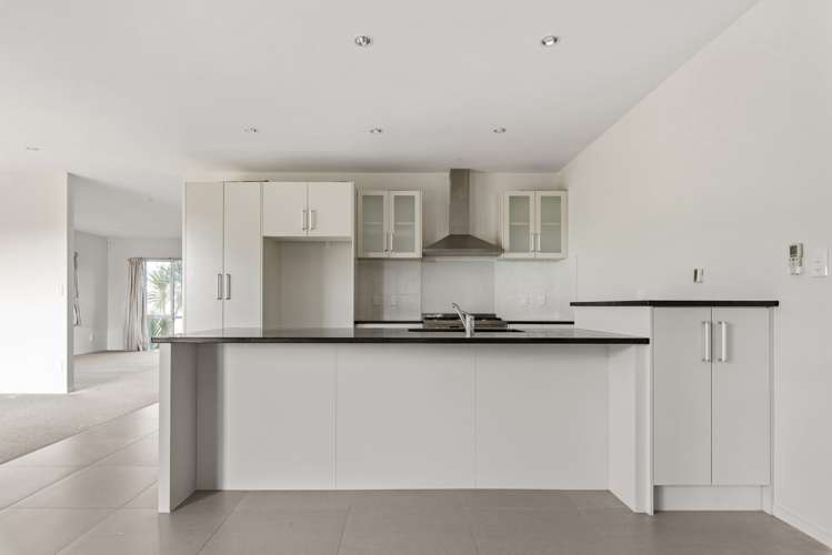 57 Carroll Place Owhata_5