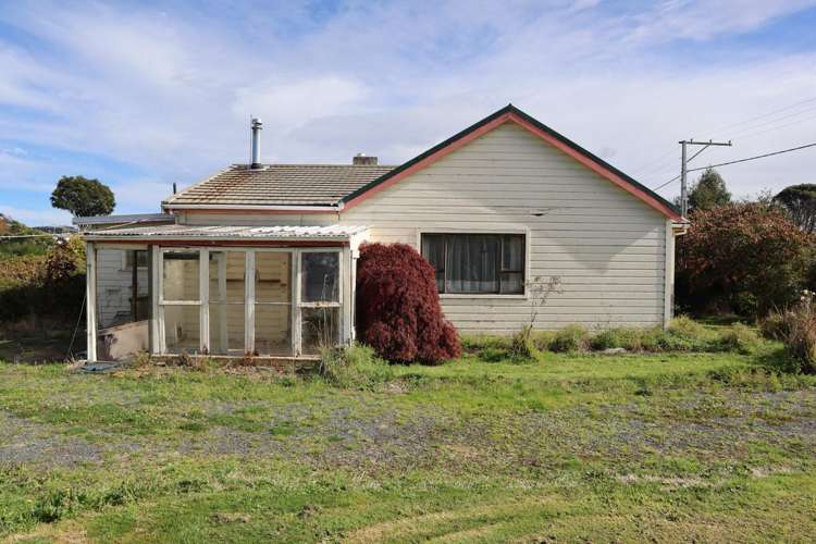 26 Ryley Street Owaka_2