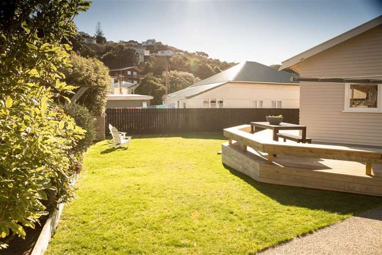 13 Moselle Street Island Bay_11