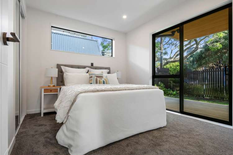 1/3 Campbell Road Takapuna_16