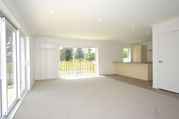 15 River Road Kawerau_3