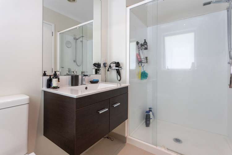 6 Barcliff Terrace Gulf Harbour_12