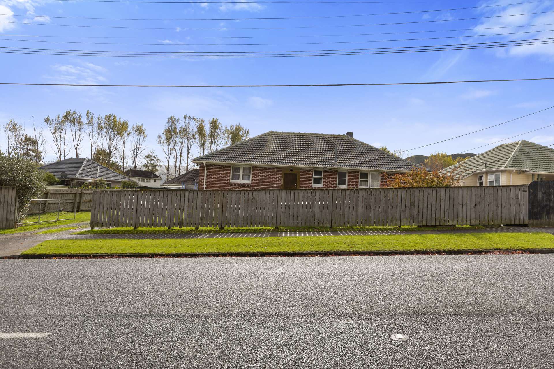 171 Waddington Drive Naenae_0