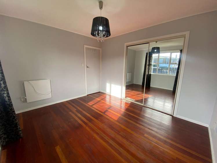 53 Greenmeadows Avenue Manurewa East_3